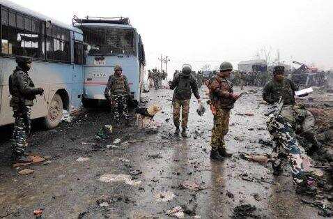 J&K आतंकी हमला | दिल दहला देंगी घटनास्थल की तस्वीरें, कमजोर दिल वाले न देखें