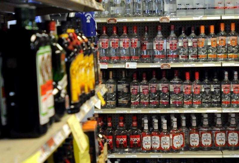 नैनीताल | लाटरी से हुआ 38 देशी एवं विदेशी मदिरा की दुकानों का आवंटन