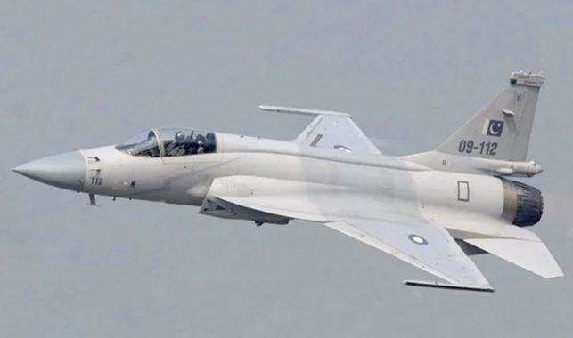 J&K | LOC पर देखे गए दो पाकिस्तानी लड़ाकू विमान, भारतीय वायुसेना अलर्ट