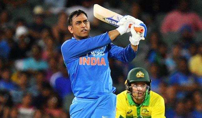 आखिरी ओवर में धोनी के छक्के से जीता भारत, ऑस्ट्रेलिया को 6 विकेट से दी मात