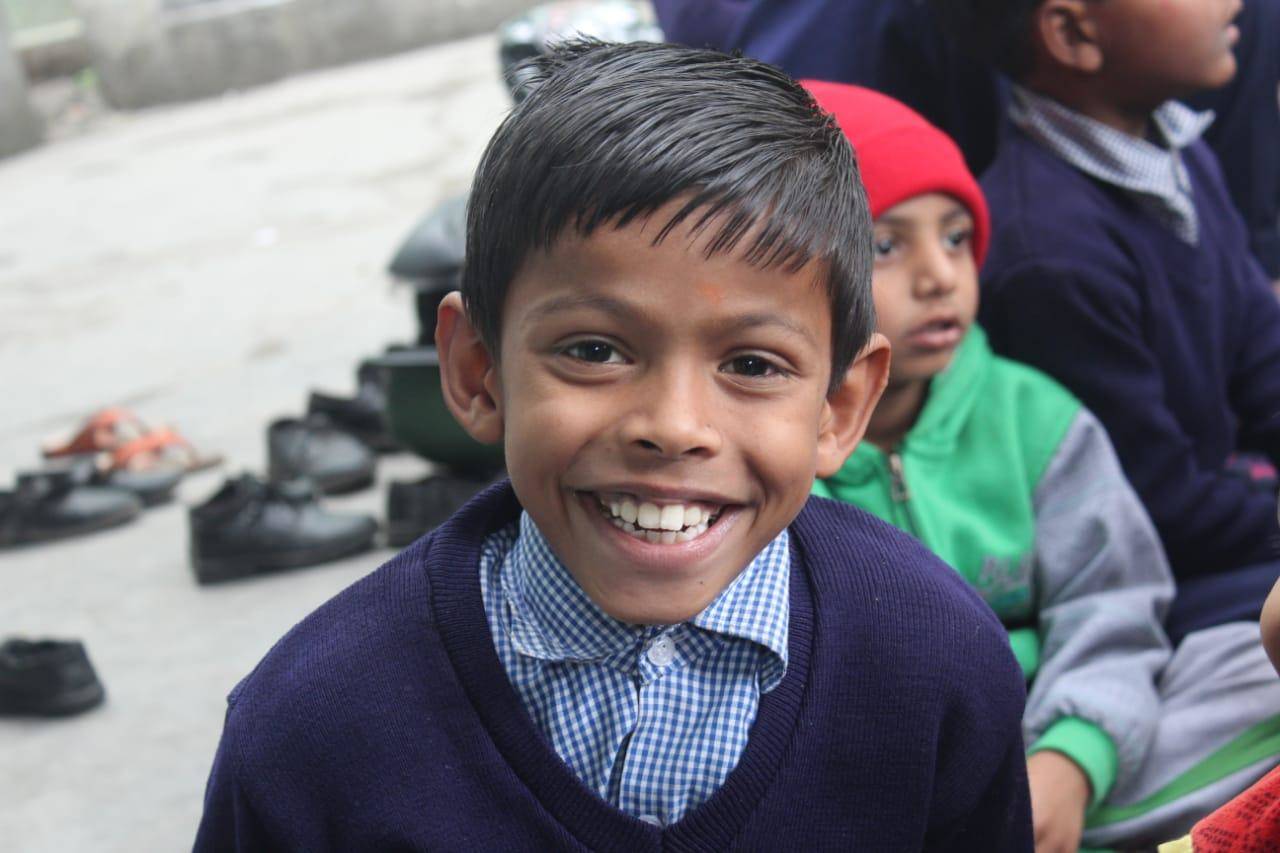 जरूरतमंदों की मदद को हमेशा तैयार हल्द्वानी ऑनलाइन संस्था, पग धारा मुहिम से दी बच्चों को खुशियां