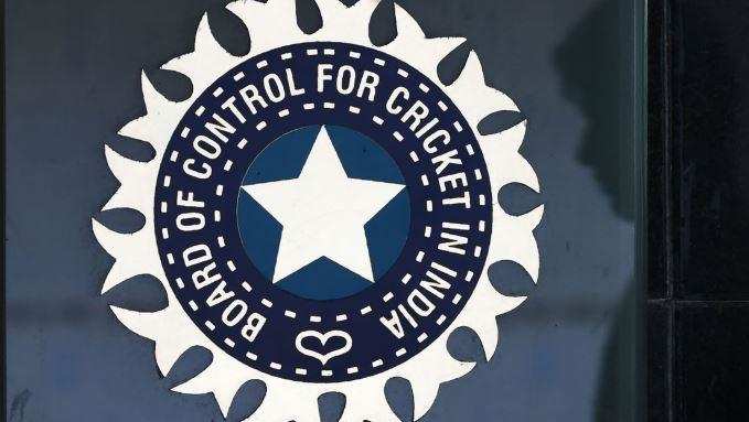 BCCI ने टीम इंडिया के मुख्य कोच के लिए इन 6 नामों को किया शॉर्ट लिस्ट,जानिए