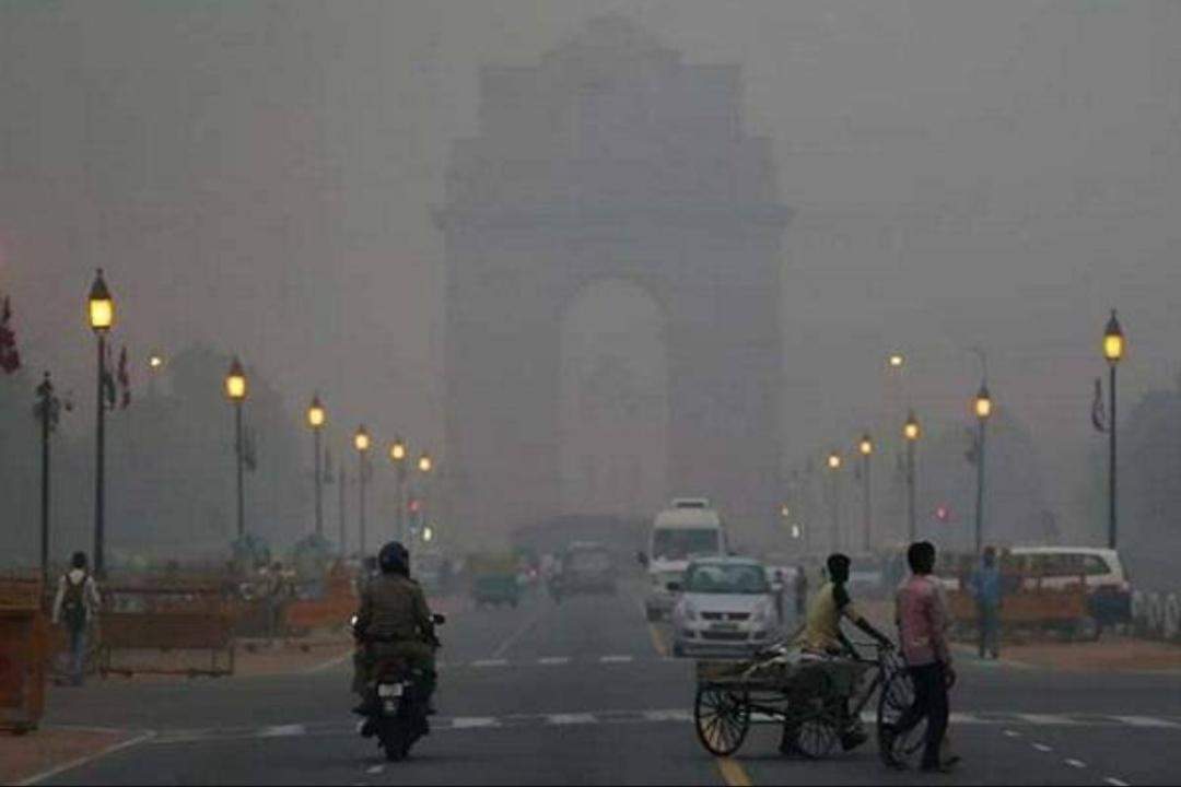 दिल्ली और नोएडा में प्रदूषण की मार, 5 नवंबर तक बंद रहेंगे सभी स्कूल