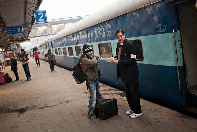 फर्जीवाड़ा रोकने के लिए रेलवे के कड़े नियम- टिकट खरीदने के 3 घंटे में करनी होगी यात्रा