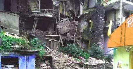 नैनीताल | बारिश ने बरपाया कहर, भरभराकर गिरा 5 मंजिला मकान, प्रदेश में दो दिन का अलर्ट