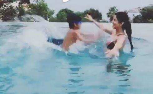 बेटे वियान संग स्विमिंग पूल में शिल्पा शेट्टी की मस्ती, शेयर किया वीडियो