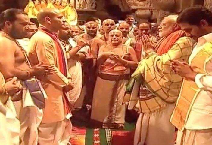 श्रीलंका से सीधे तिरुपति पहुंचे प्रधानमंत्री मोदी, भगवान वेंकटेश्वर के दर्शन किए